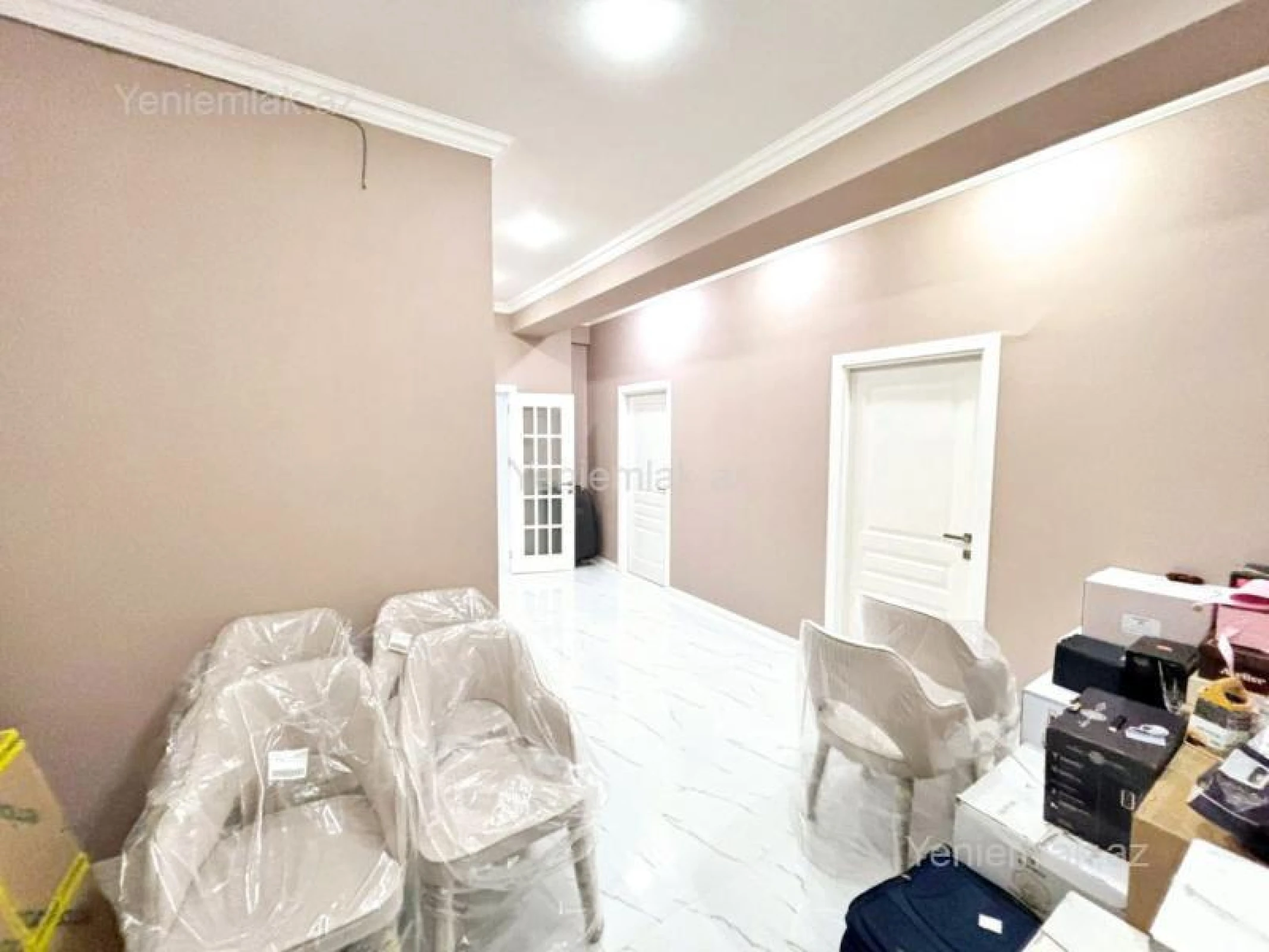 Satılır 3 otaqlı yeni tikili 120 m²