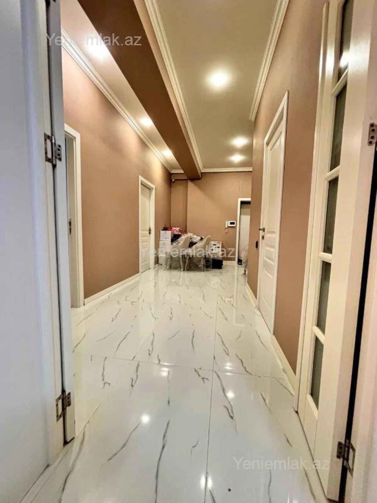 Satılır 3 otaqlı yeni tikili 120 m²