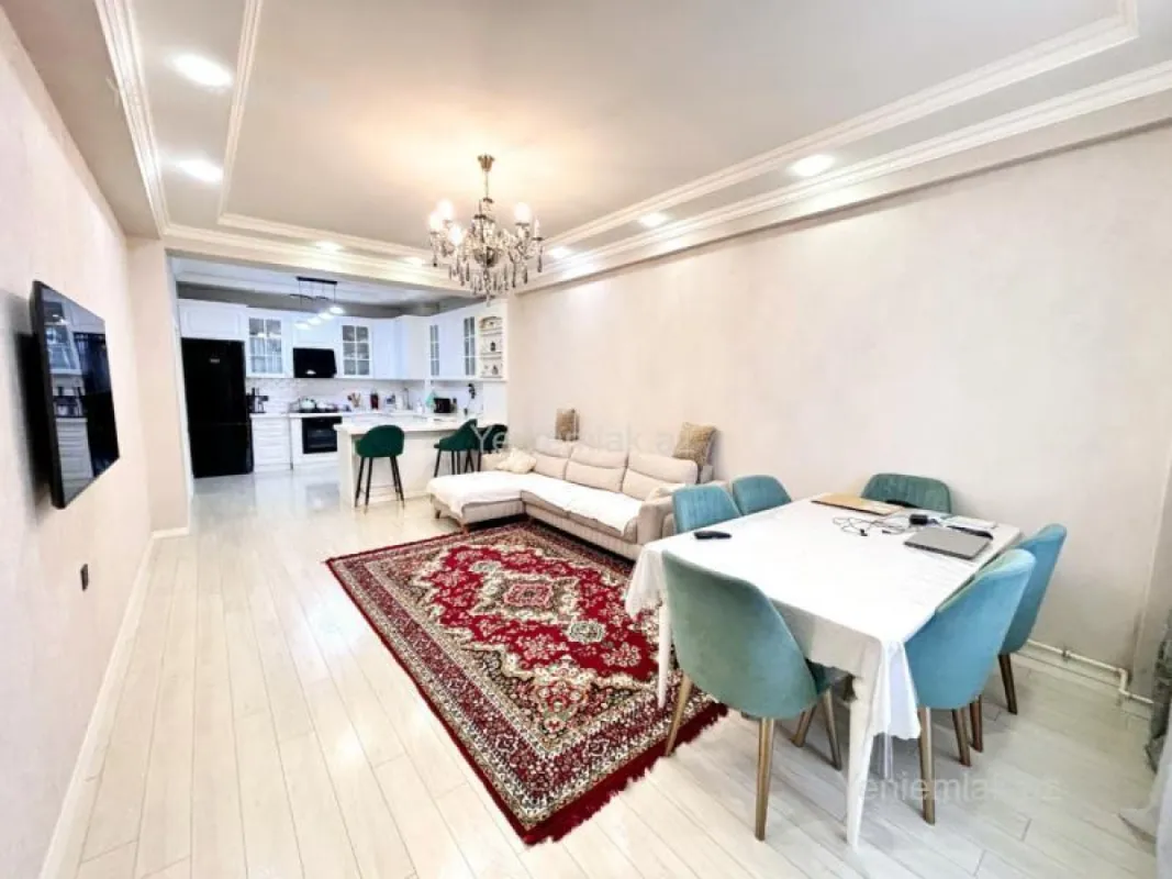 Satılır 3 otaqlı yeni tikili 120 m²