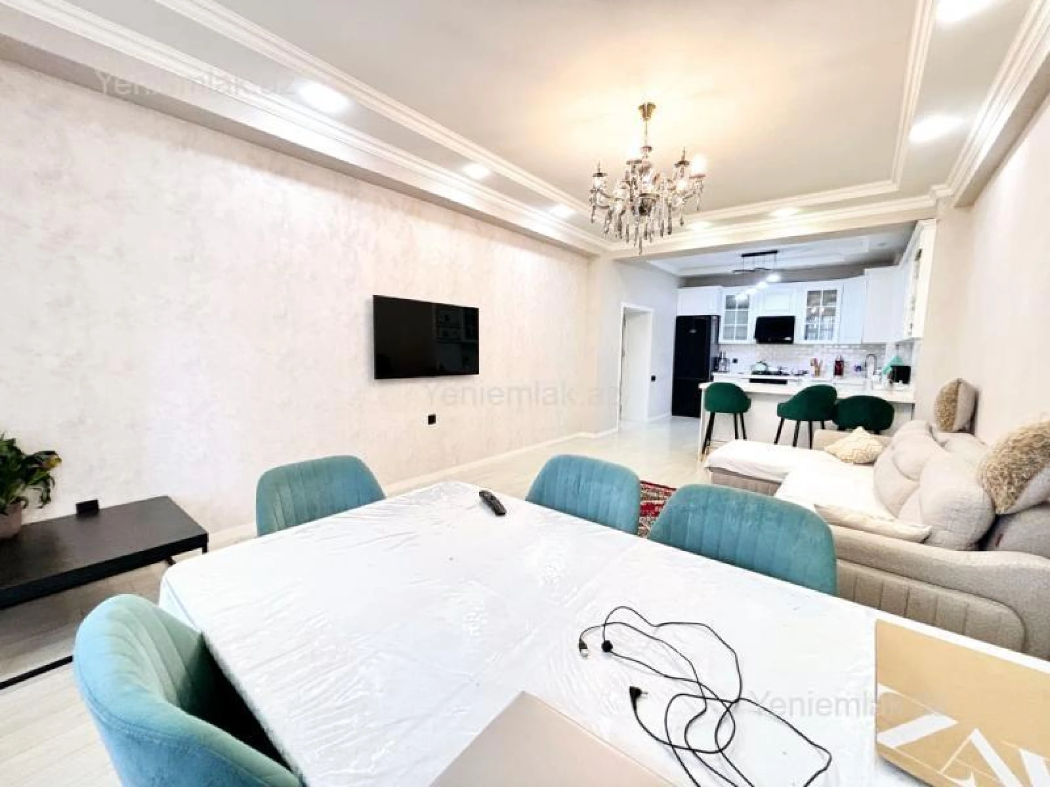 Satılır 3 otaqlı yeni tikili 120 m²