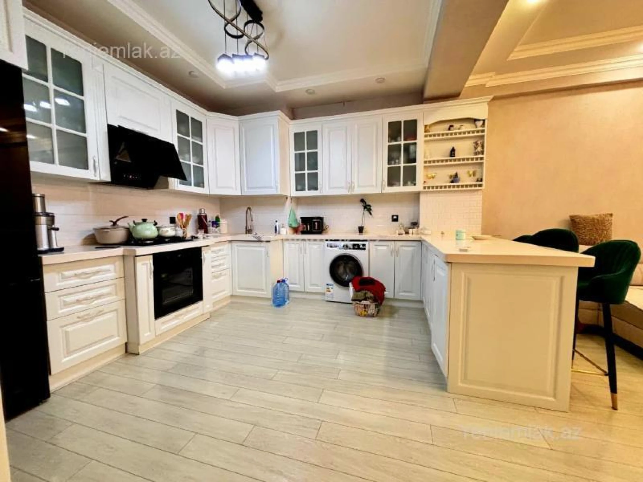 Satılır 3 otaqlı yeni tikili 120 m²