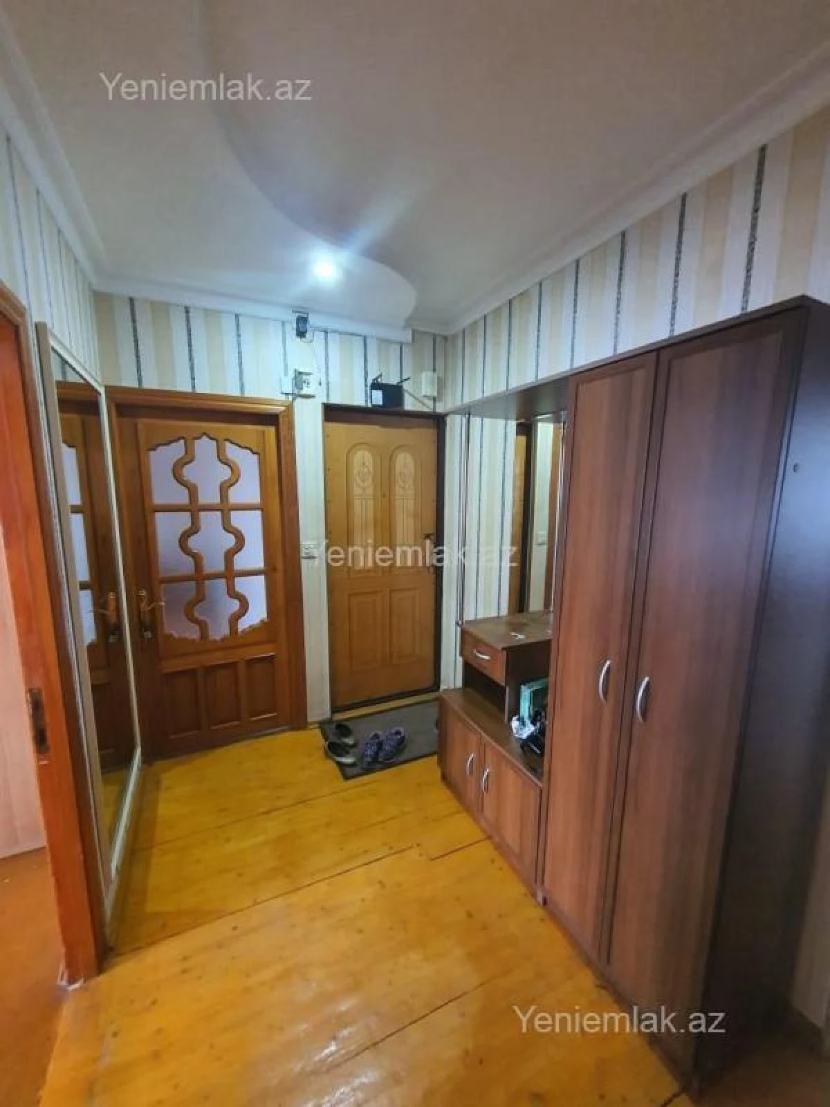 Satılır 4 otaqlı köhnə tikili 100 m²