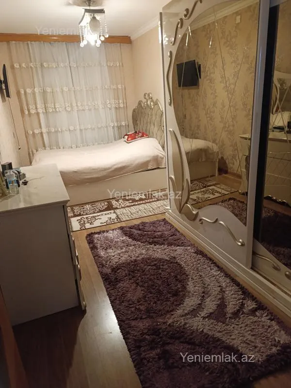 Satılır 2 otaqlı köhnə tikili 58 m²