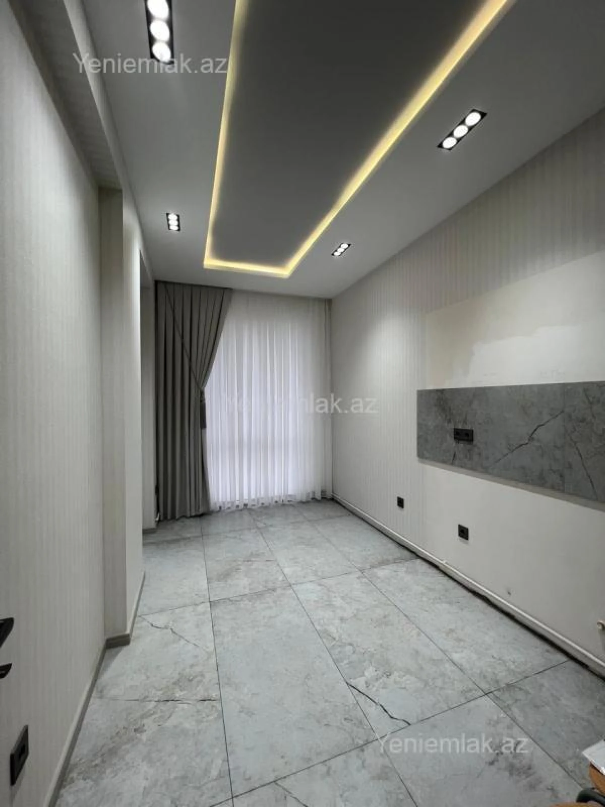 Satılır 2 otaqlı yeni tikili 72 m²