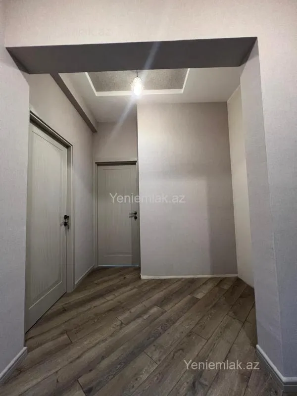 Satılır 2 otaqlı yeni tikili 72 m²