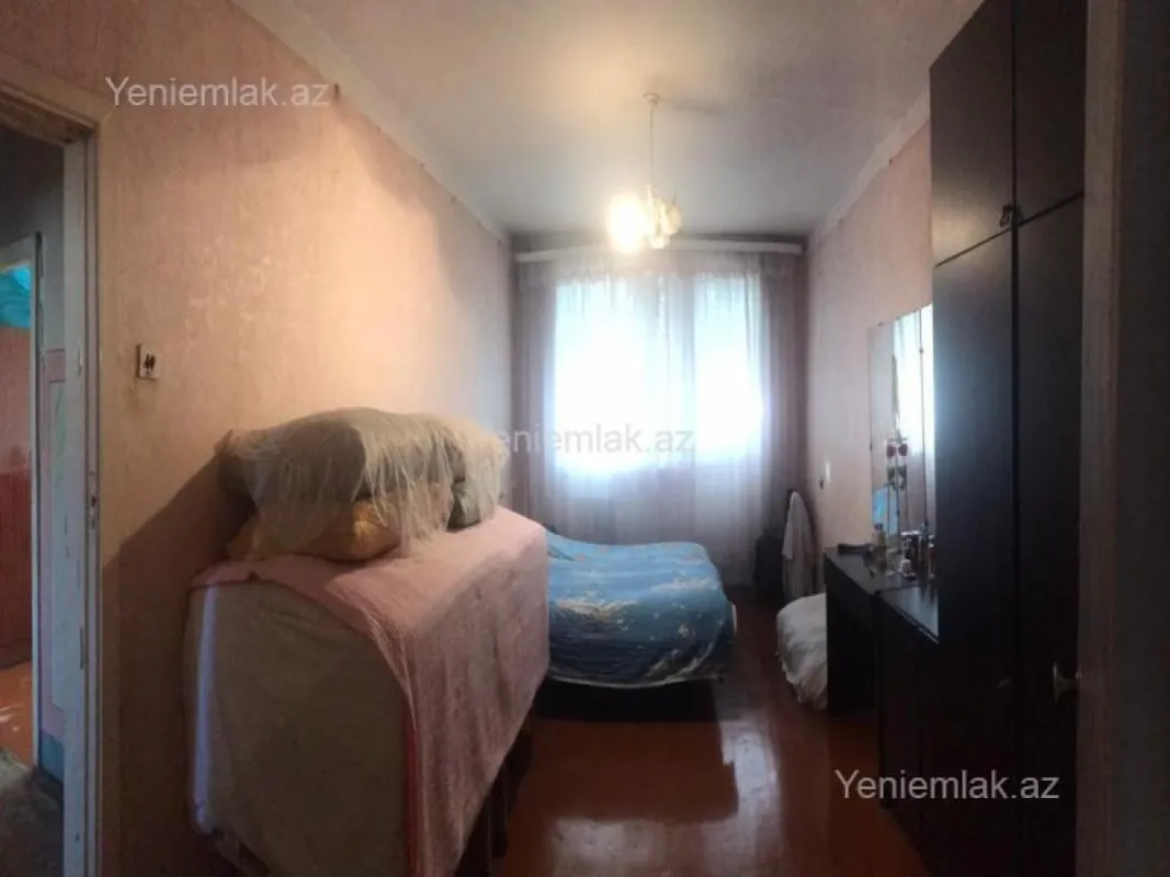 Satılır 3 otaqlı köhnə tikili 75 m²