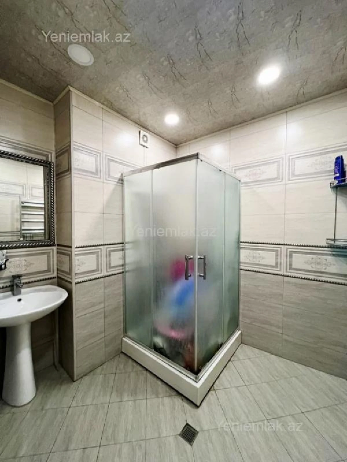 Satılır 2 otaqlı yeni tikili 75 m²