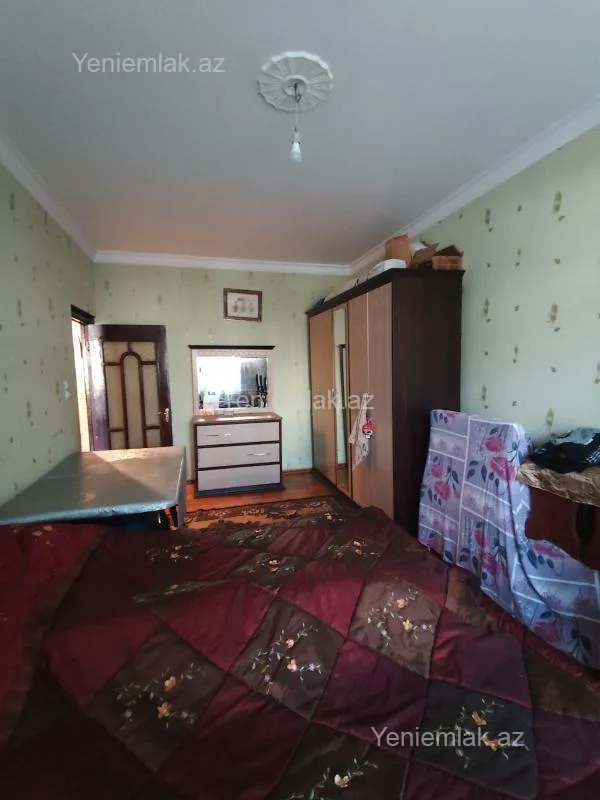 Satılır 2 otaqlı köhnə tikili 60 m²