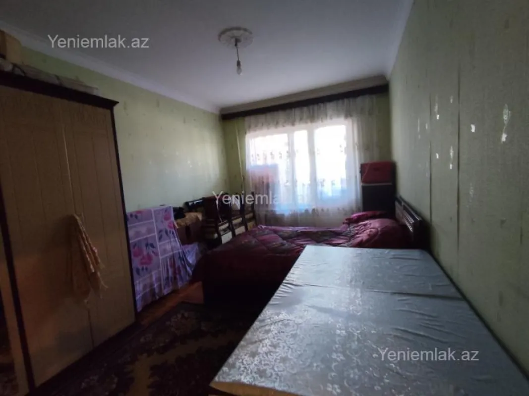 Satılır 2 otaqlı köhnə tikili 60 m²