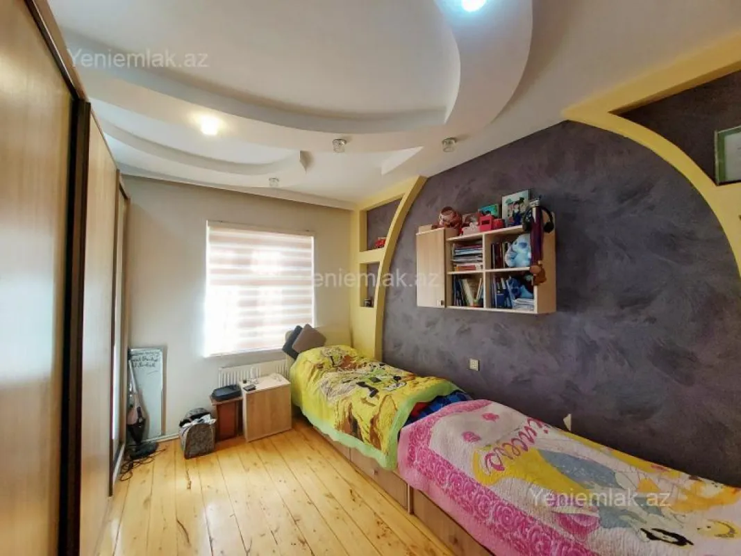 Satılır 2 otaqlı köhnə tikili 58 m²