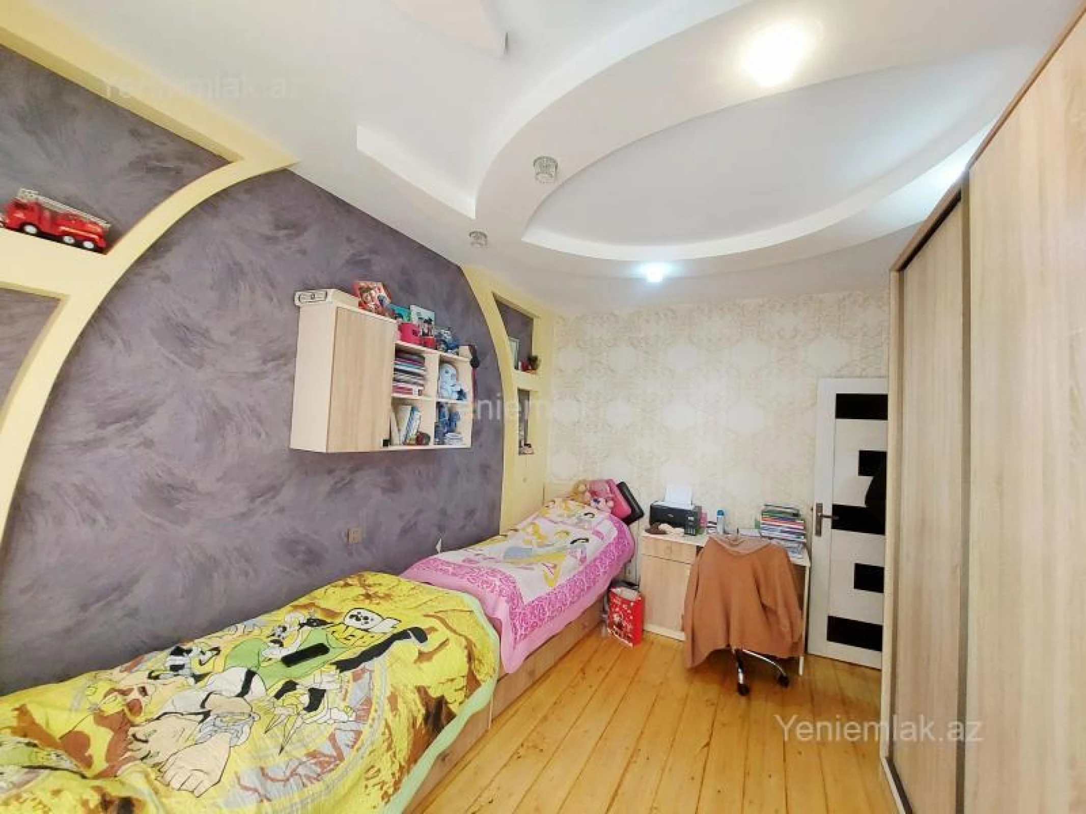 Satılır 2 otaqlı köhnə tikili 58 m²