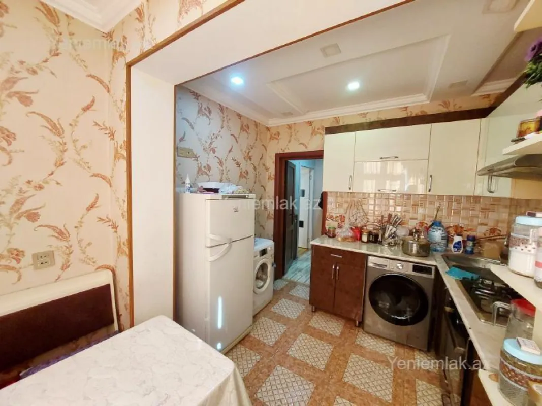 Satılır 2 otaqlı köhnə tikili 58 m²