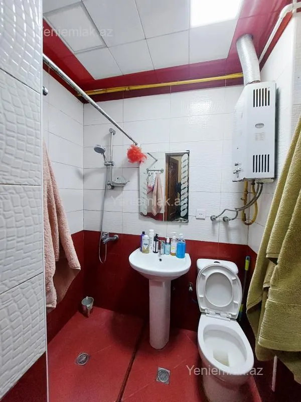 Satılır 2 otaqlı köhnə tikili 58 m²