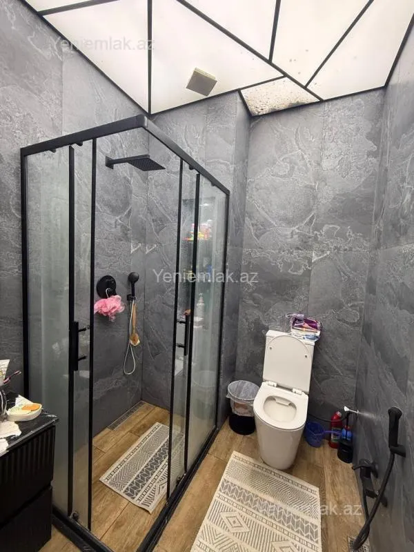 Satılır 3 otaqlı yeni tikili 80 m²