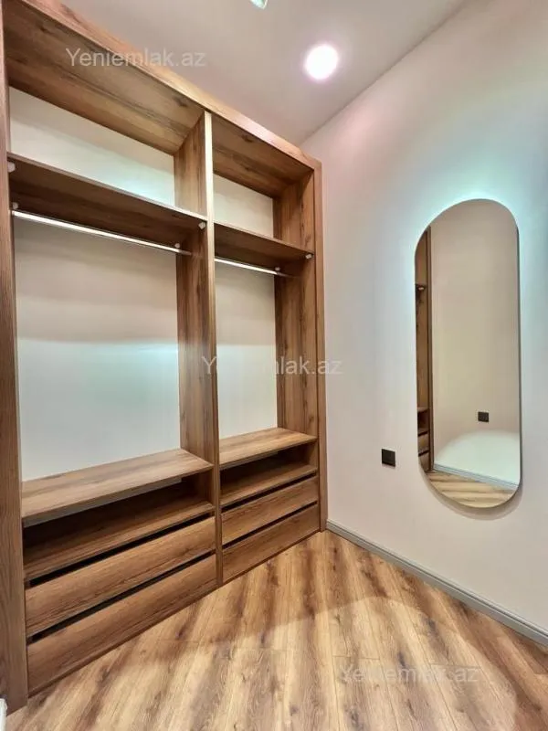 Satılır 3 otaqlı yeni tikili 80 m²