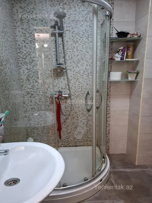 Satılır 1 otaqlı yeni tikili 30 m²