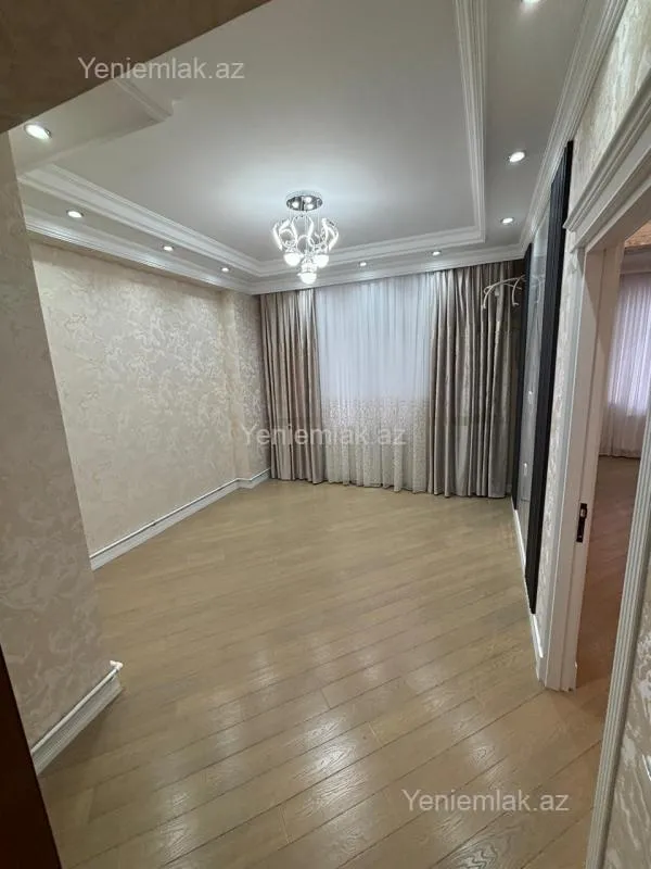 Satılır 2 otaqlı yeni tikili 70 m²