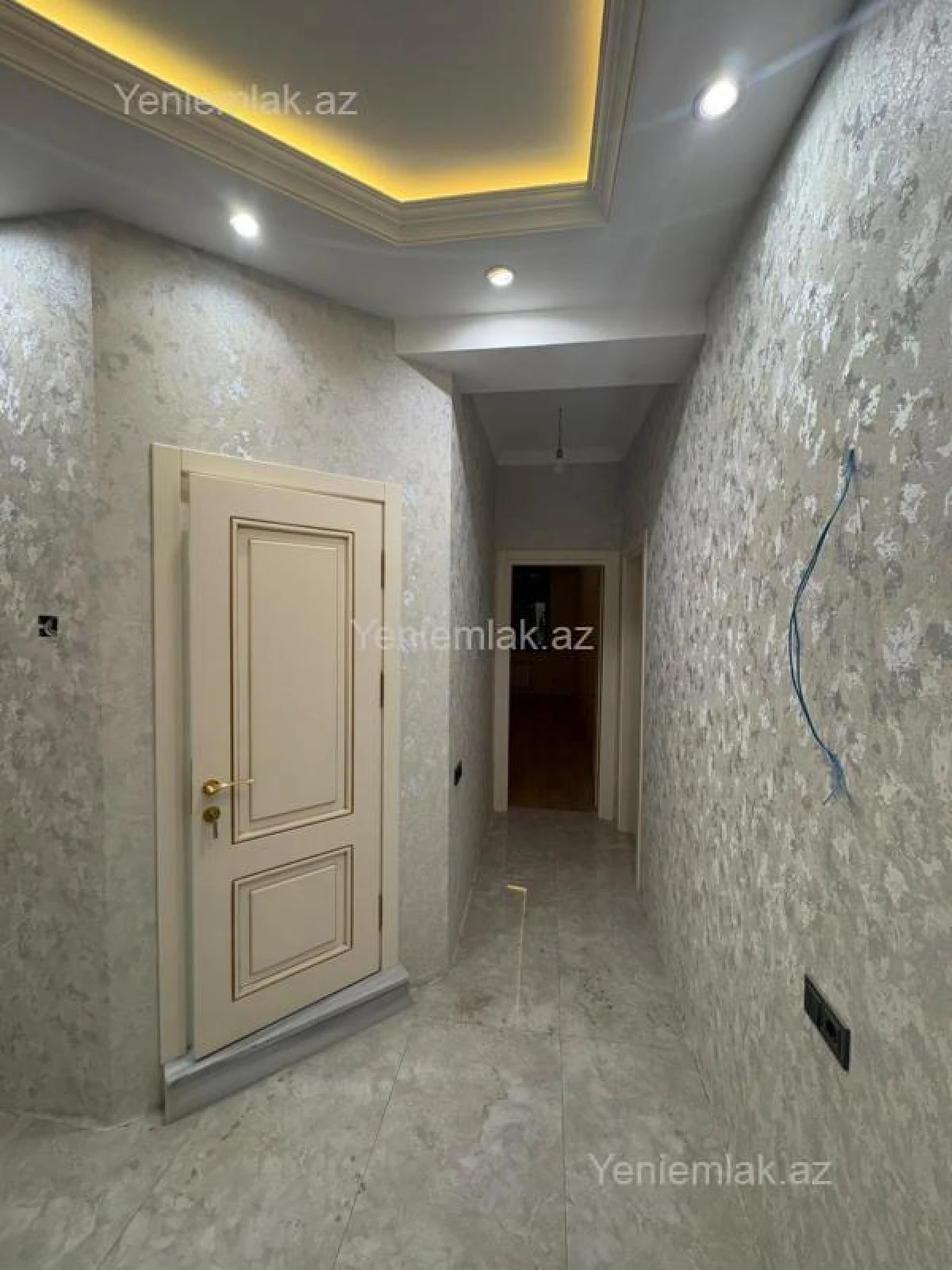 Satılır 2 otaqlı yeni tikili 73 m²