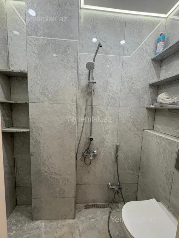 Satılır 2 otaqlı yeni tikili 73 m²