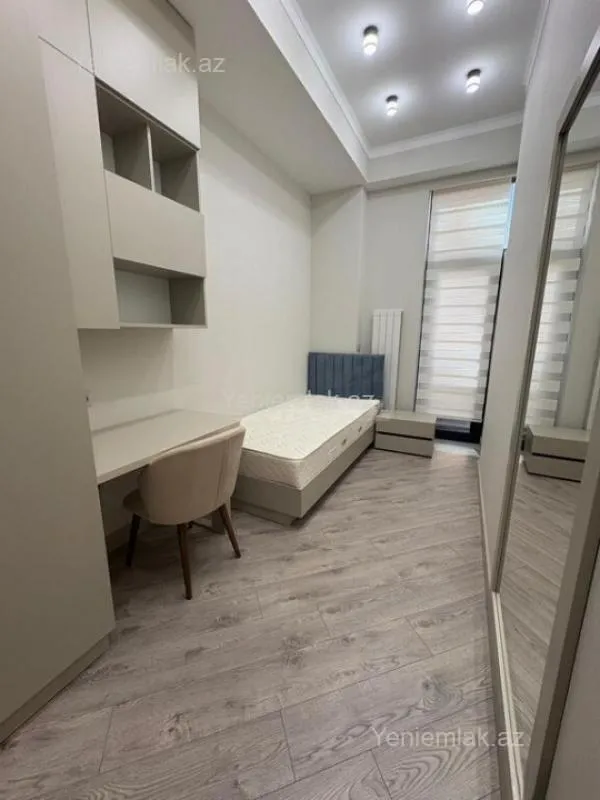 Satılır 4 otaqlı yeni tikili 120 m²