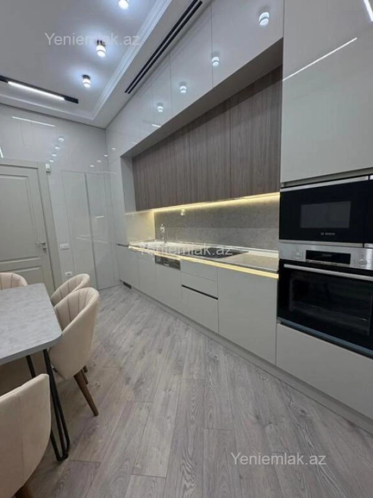 Satılır 4 otaqlı yeni tikili 120 m²