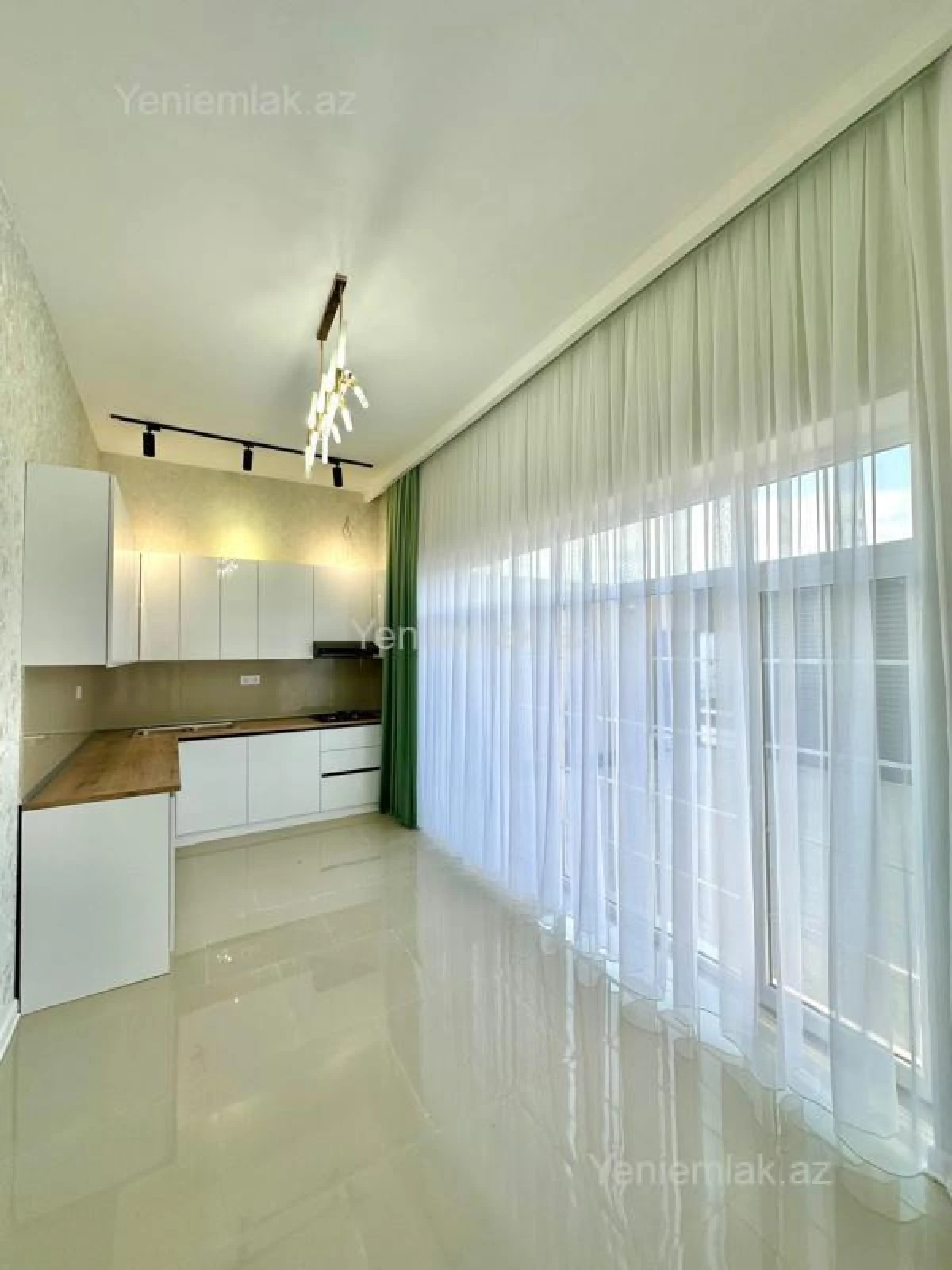 Satılır 4 otaqlı həyət evi 100 m²