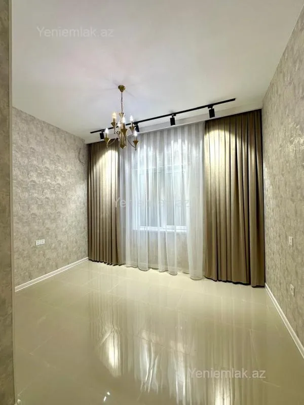 Satılır 4 otaqlı həyət evi 100 m²