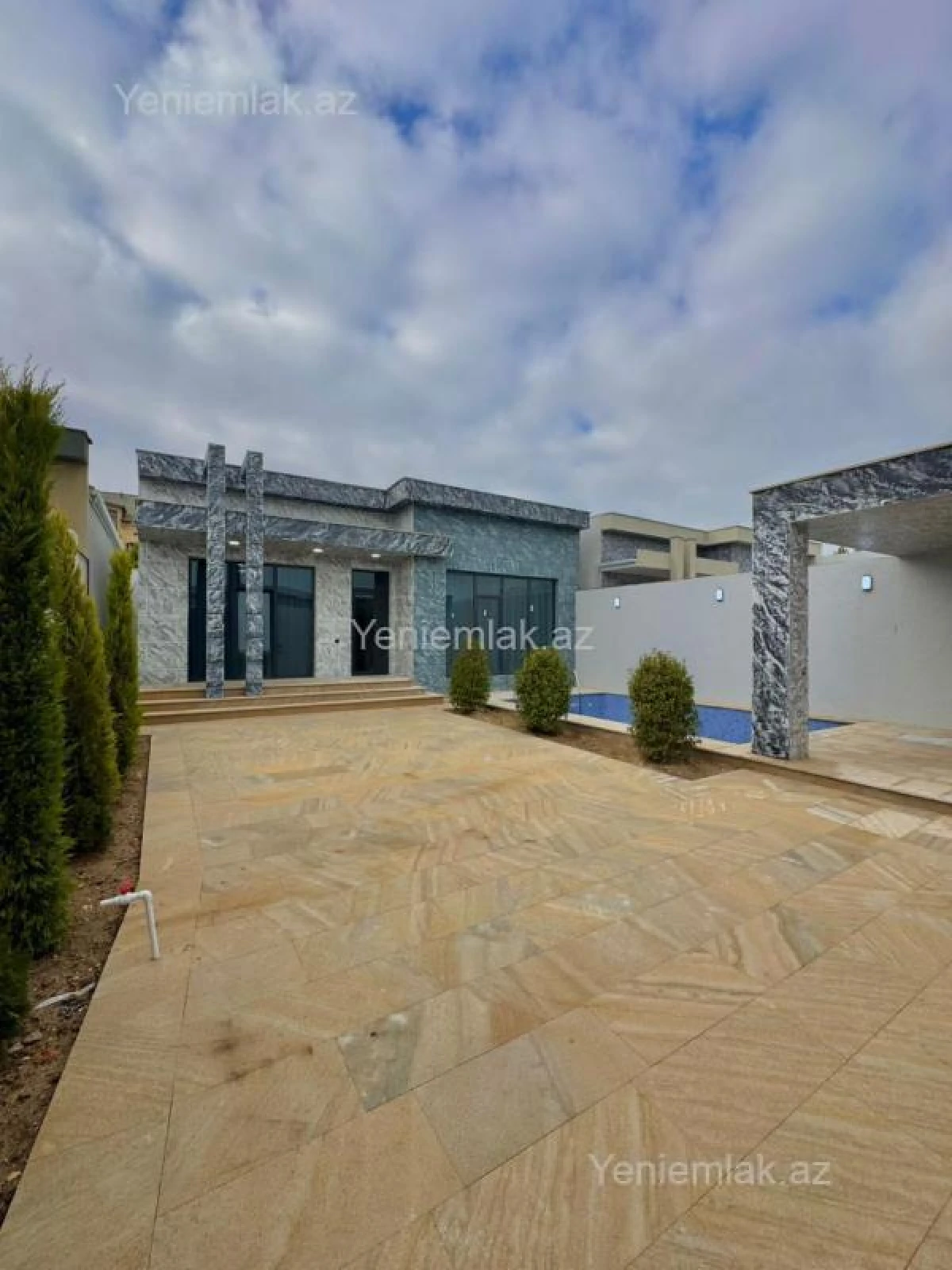 Satılır 4 otaqlı həyət evi 170 m²