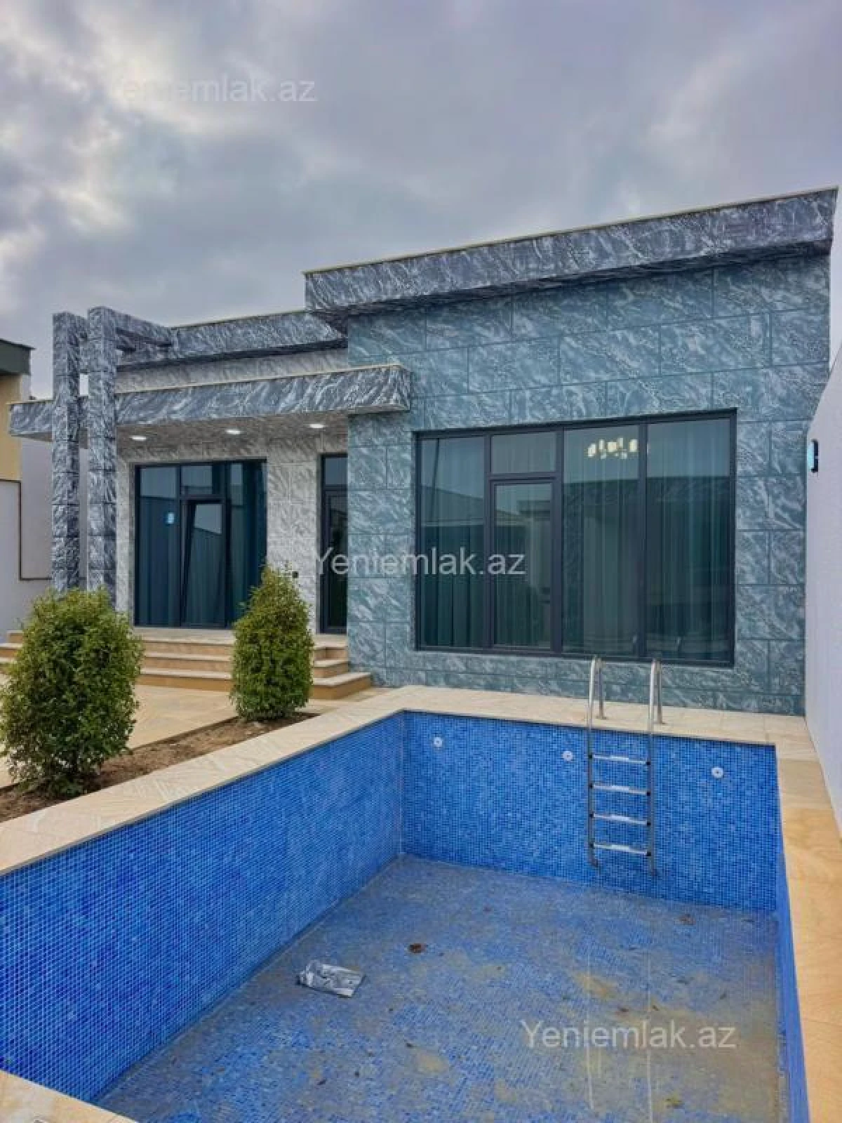 Satılır 4 otaqlı həyət evi 170 m²