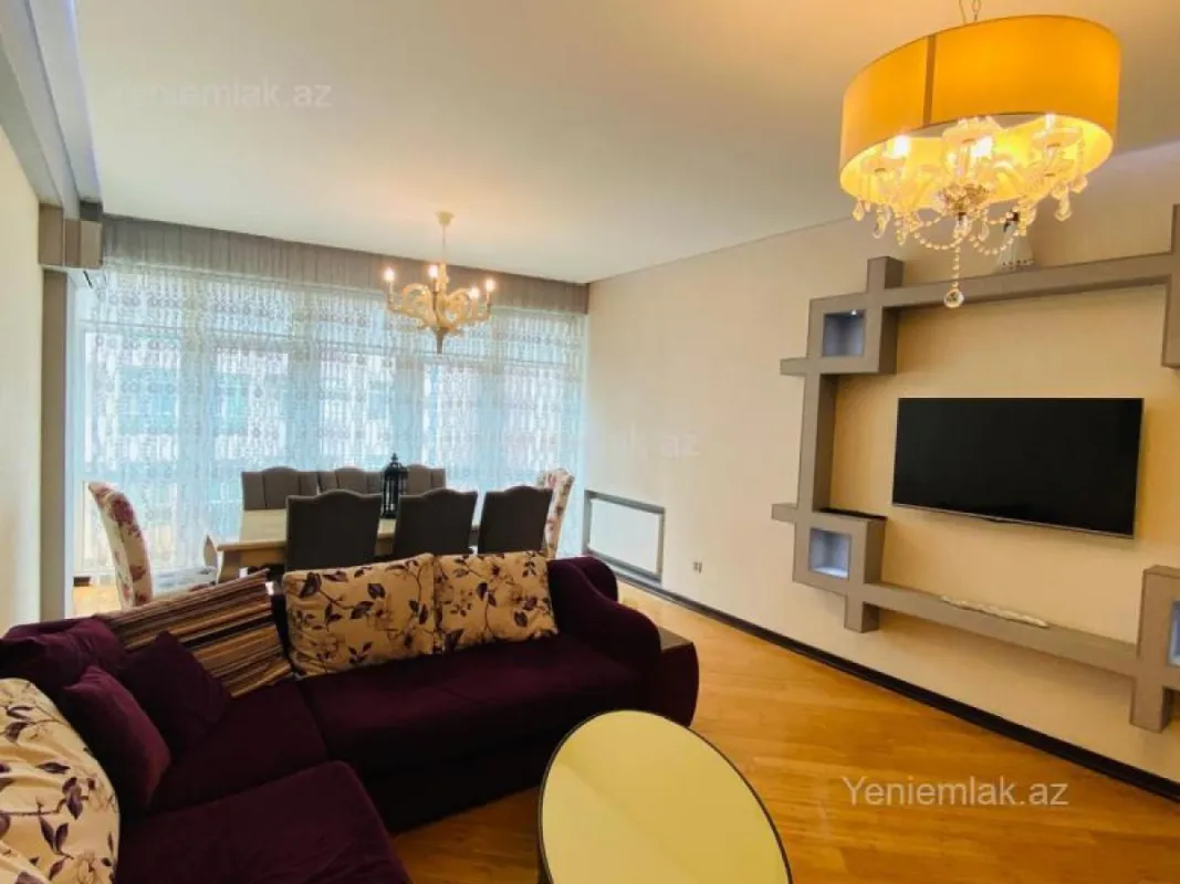 Satılır 3 otaqlı yeni tikili 115 m²