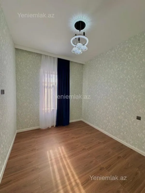 Satılır 4 otaqlı həyət evi 160 m²