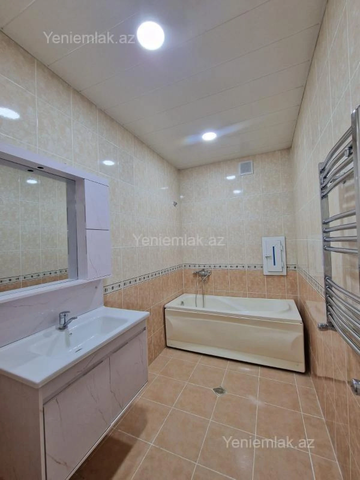 Satılır 3 otaqlı yeni tikili 92 m²