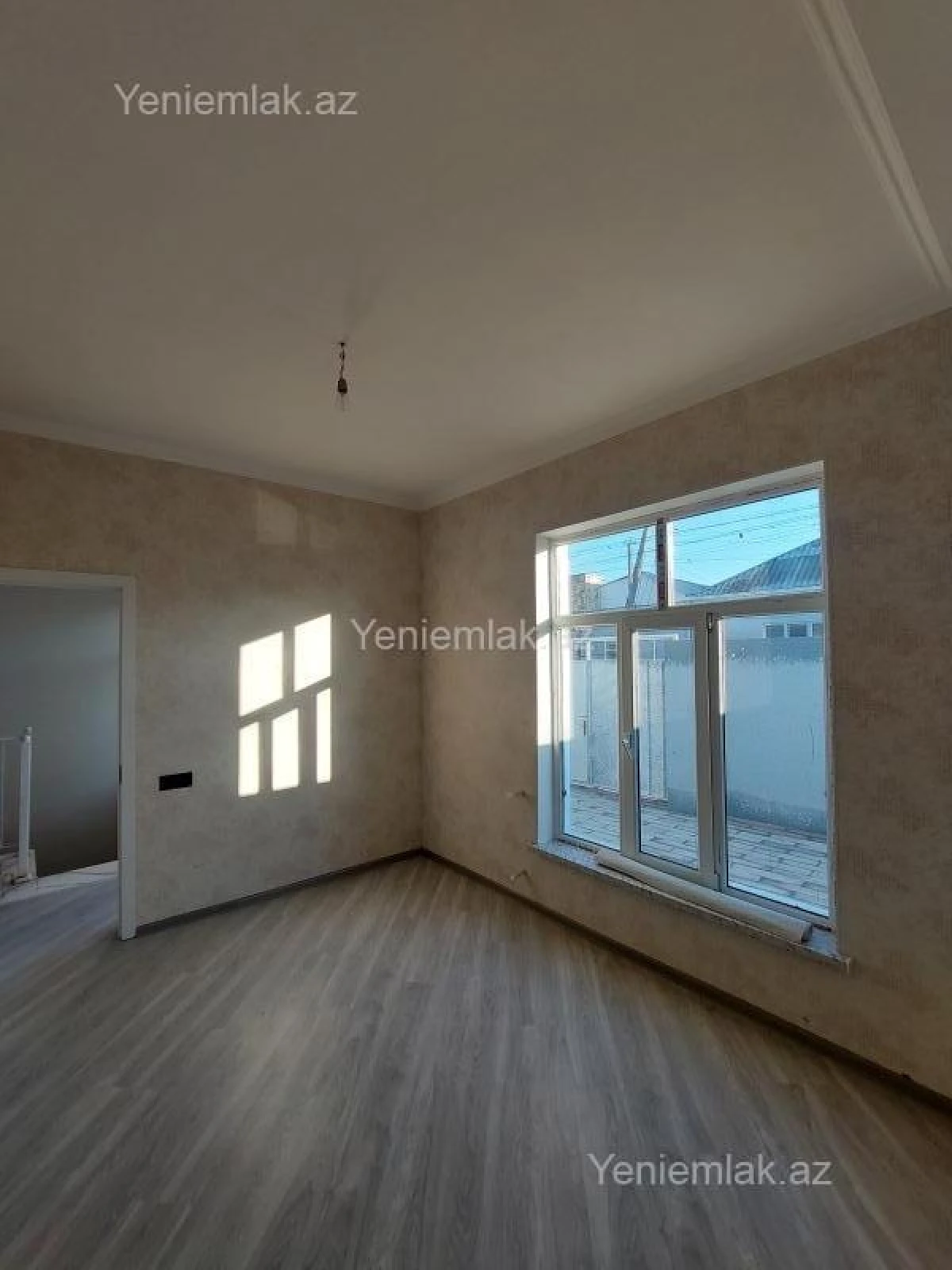 Satılır 4 otaqlı həyət evi 180 m²