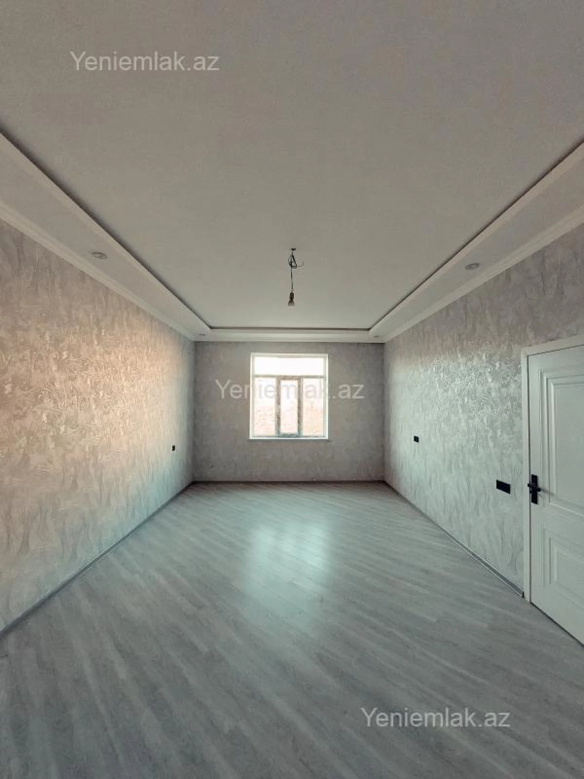 Satılır 4 otaqlı həyət evi 180 m²