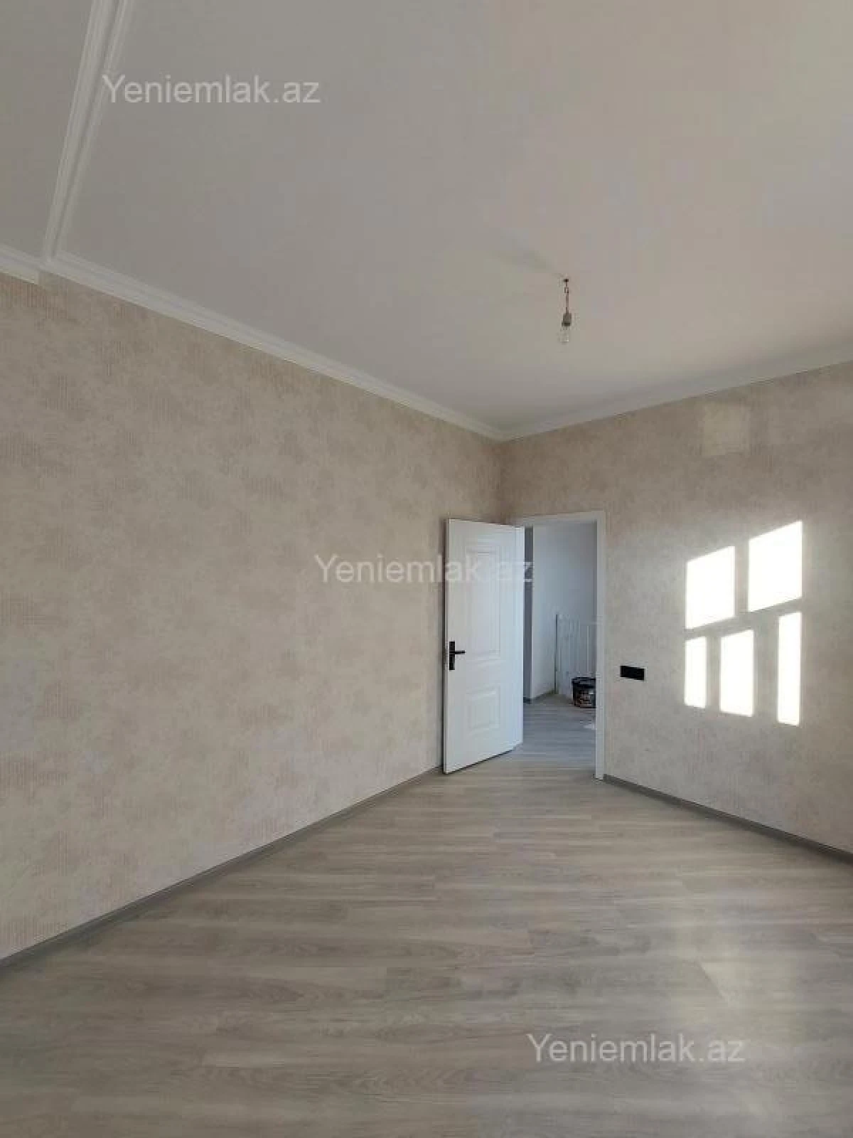 Satılır 4 otaqlı həyət evi 180 m²