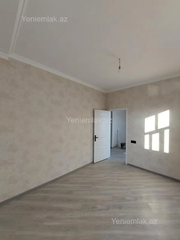 Satılır 4 otaqlı həyət evi 180 m²