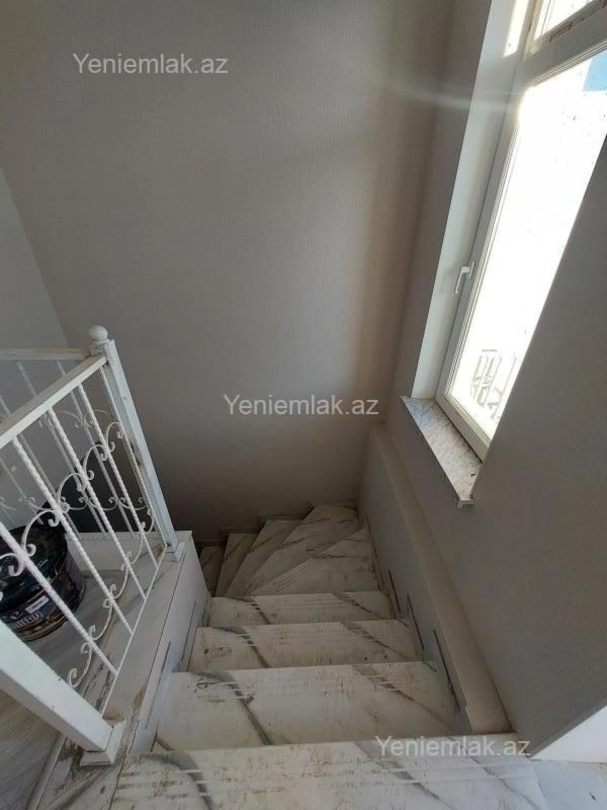 Satılır 4 otaqlı həyət evi 180 m²
