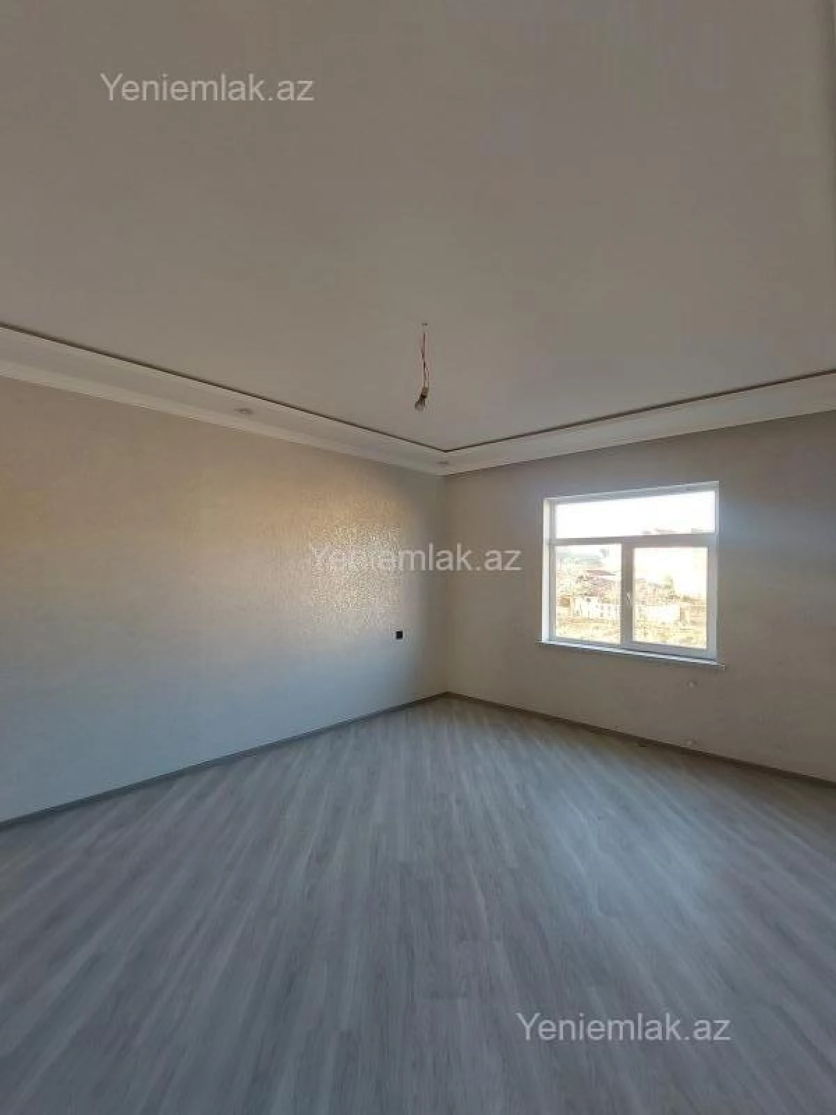 Satılır 4 otaqlı həyət evi 180 m²