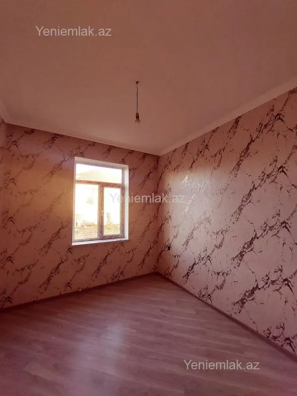 Satılır 4 otaqlı həyət evi 180 m²