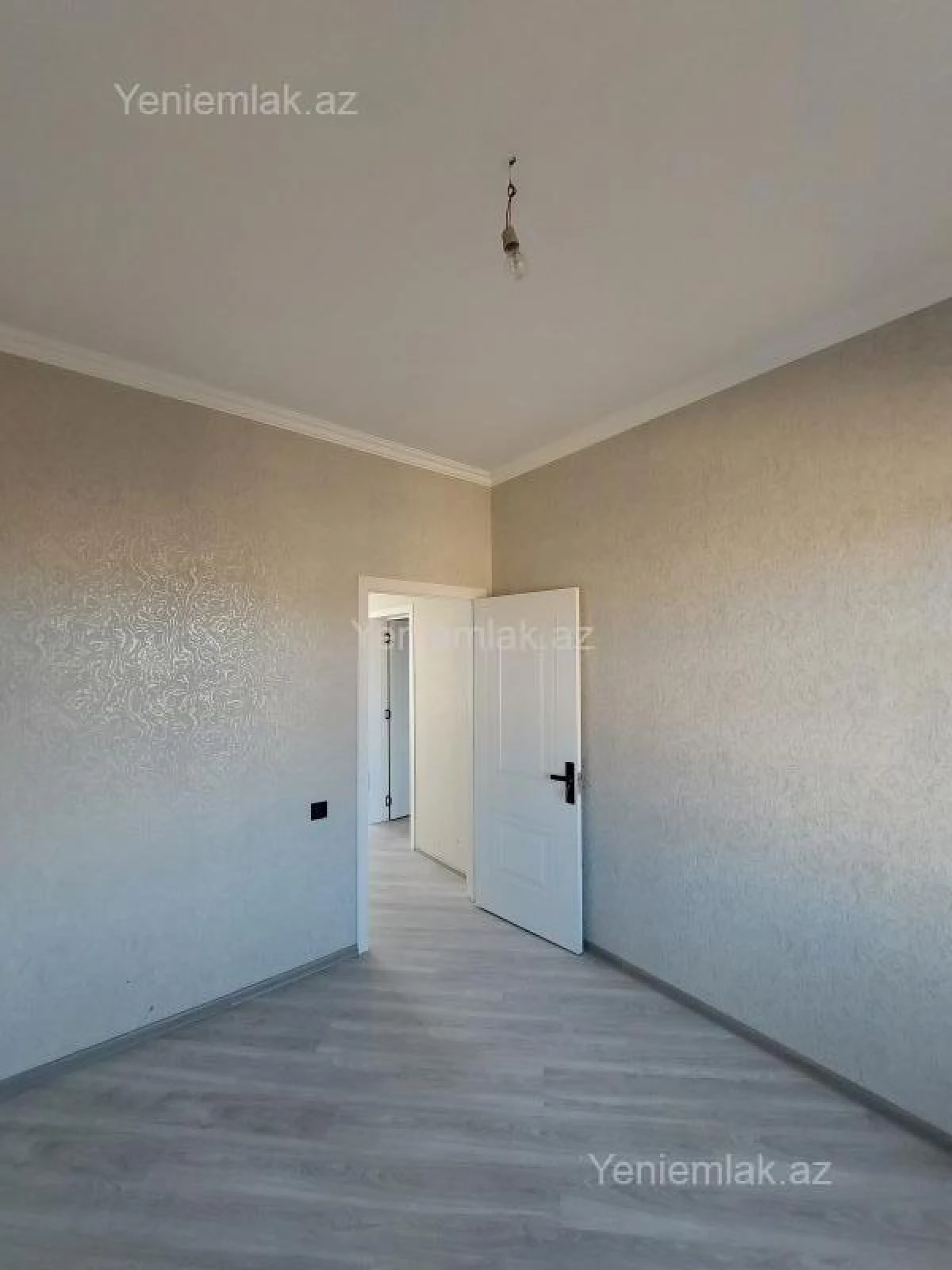 Satılır 4 otaqlı həyət evi 180 m²