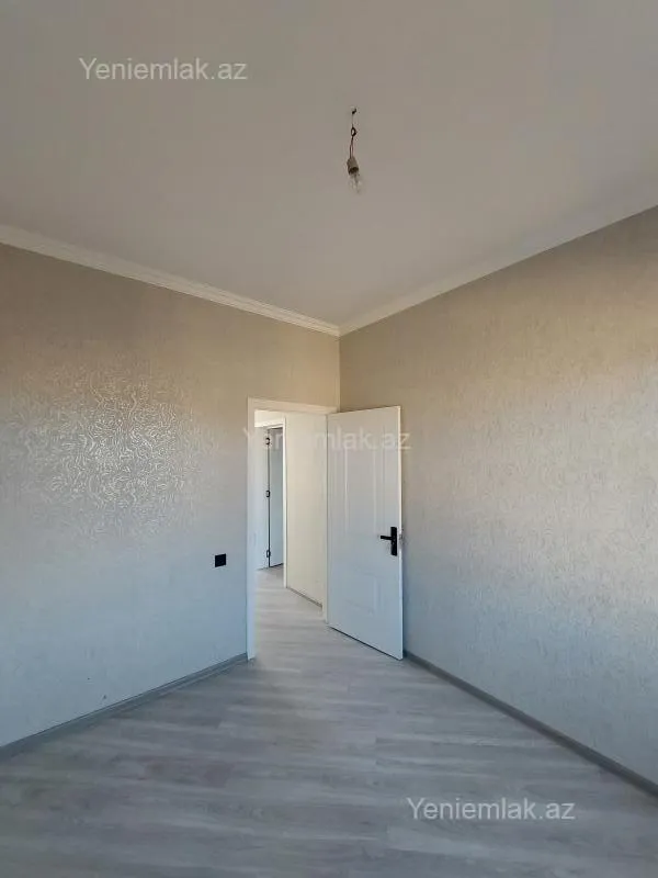 Satılır 4 otaqlı həyət evi 180 m²