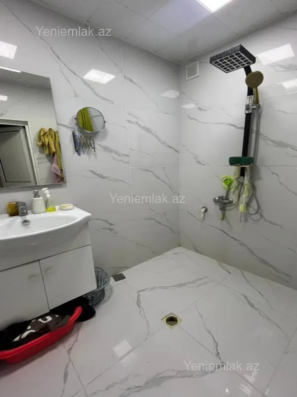 Satılır 3 otaqlı köhnə tikili 60 m²