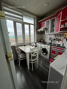 Satılır 3 otaqlı köhnə tikili 60 m²