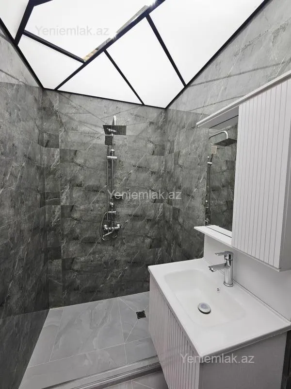 Satılır 3 otaqlı yeni tikili 90 m²