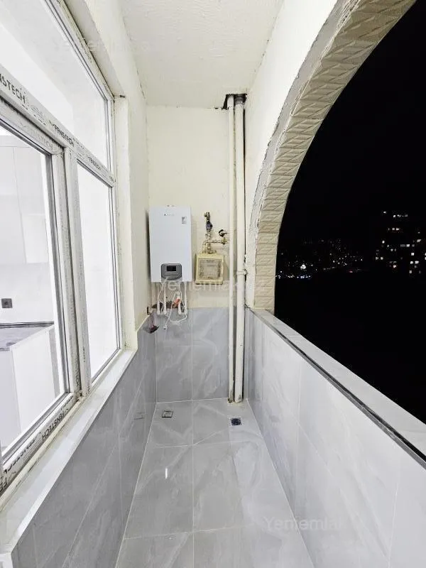 Satılır 3 otaqlı yeni tikili 90 m²