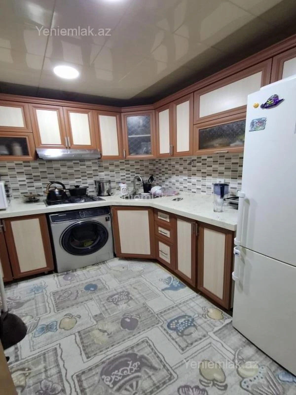 Satılır 3 otaqlı köhnə tikili 65 m²