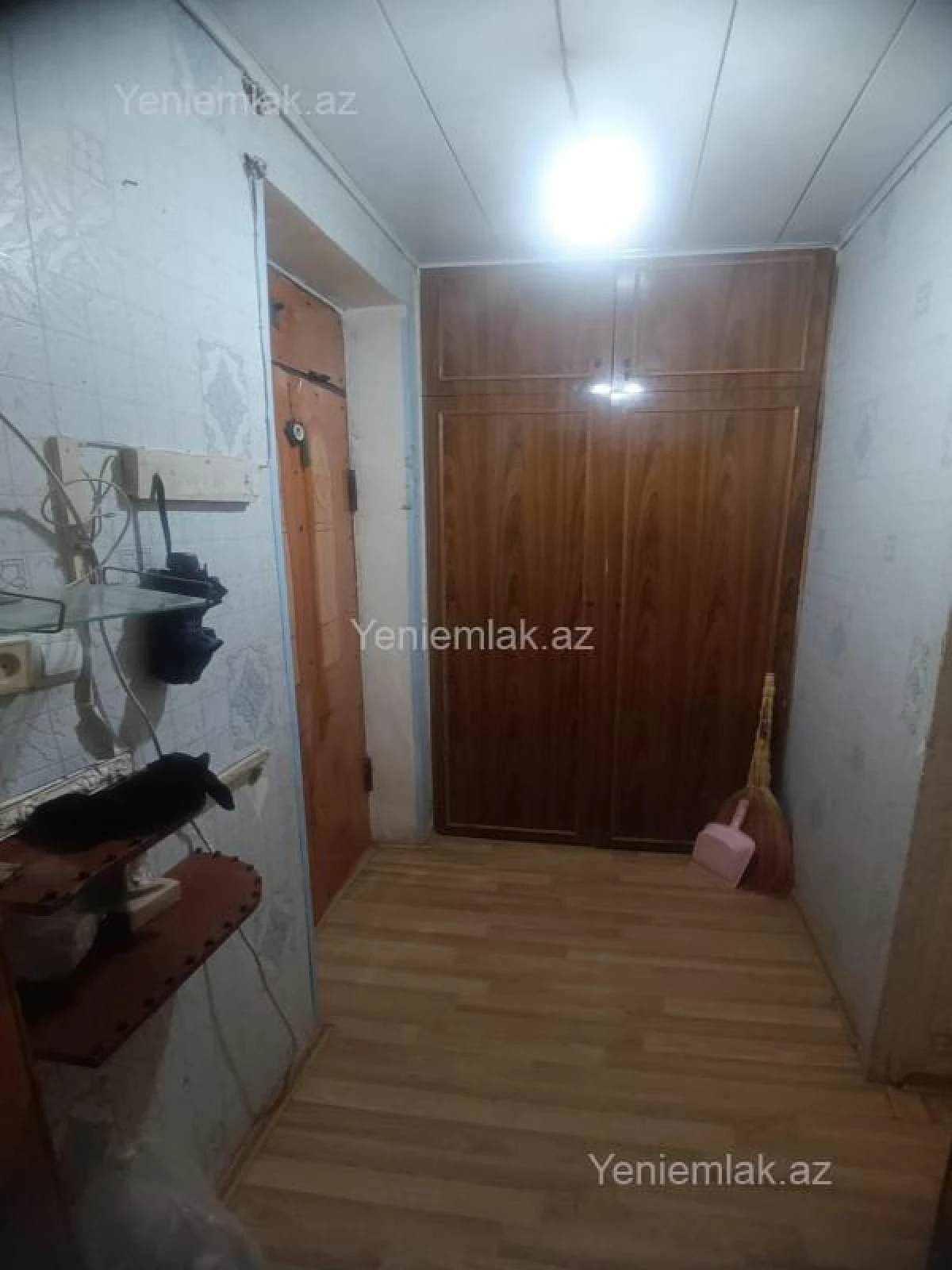 Satılır 1 otaqlı köhnə tikili 33 m²