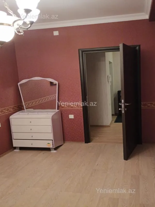 Satılır 4 otaqlı yeni tikili 132 m²