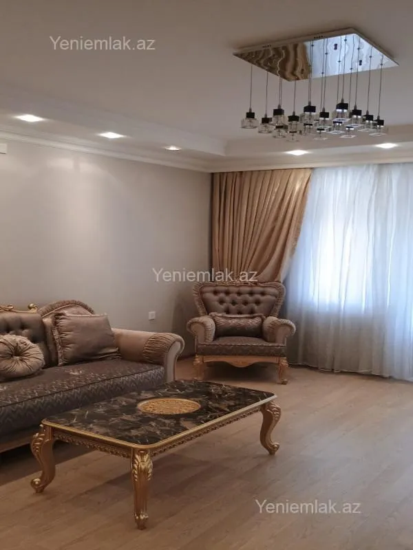 Satılır 4 otaqlı yeni tikili 132 m²