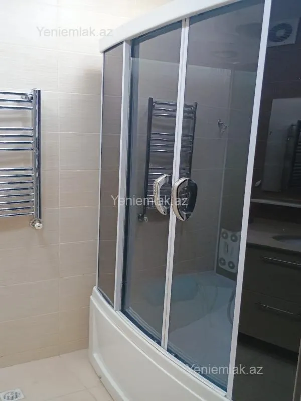 Satılır 4 otaqlı yeni tikili 132 m²